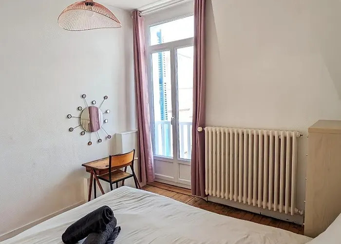 Amica, Terrasse Et Jardin, A 50m De La *